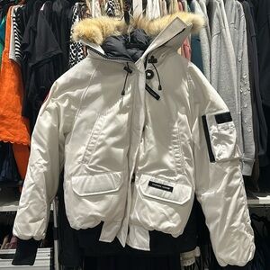 Canada goose puffer sz M white